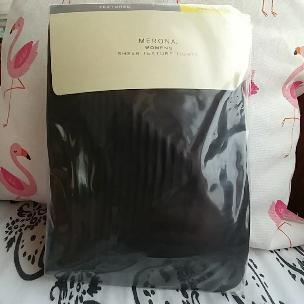 NEW Textured Tights - Picture 2 of 3